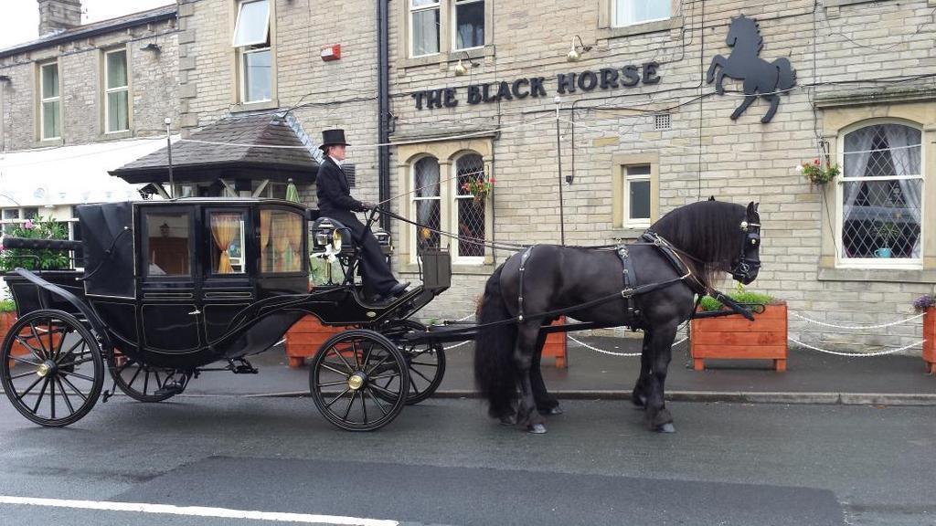 The Black Horse Hellifield Exterior photo