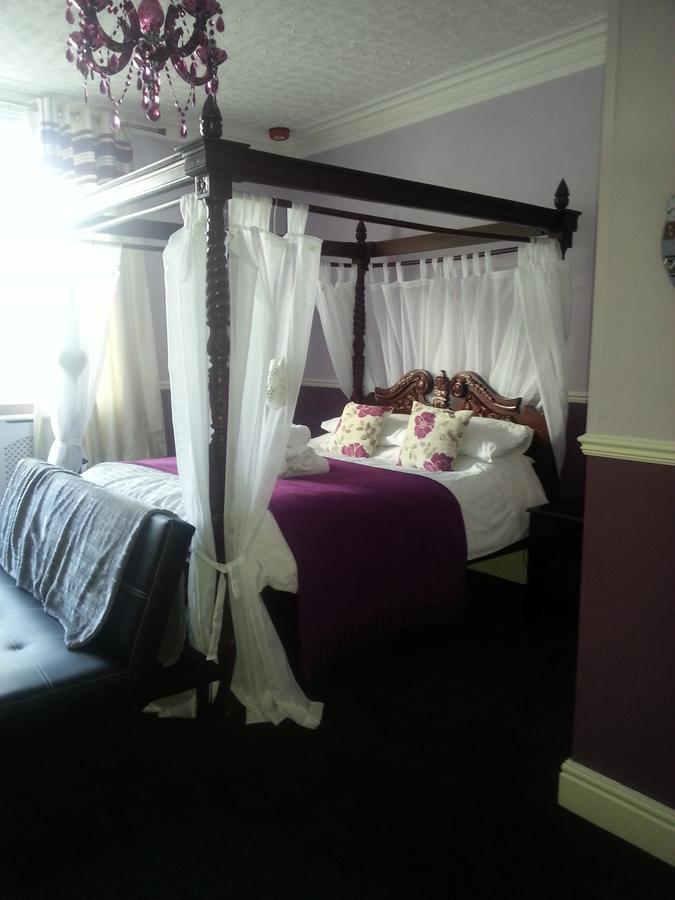 The Black Horse Hellifield Room photo