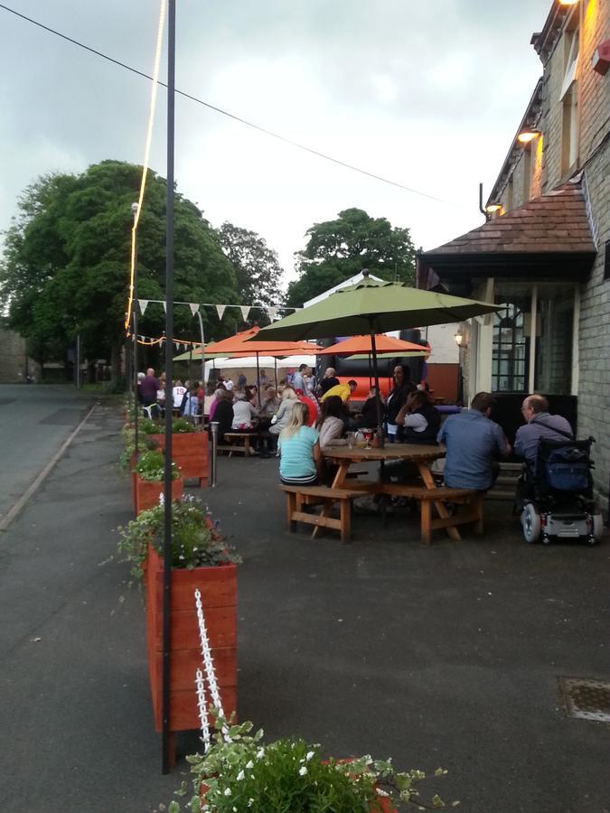The Black Horse Hellifield Exterior photo